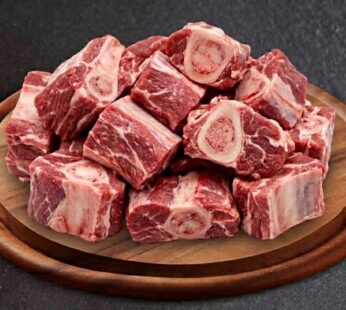 BEEF WITH BONES PER KG